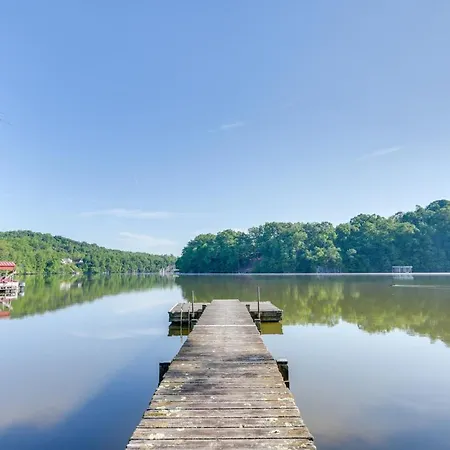Lakefront Kingsport Home With Private Hot Tub!